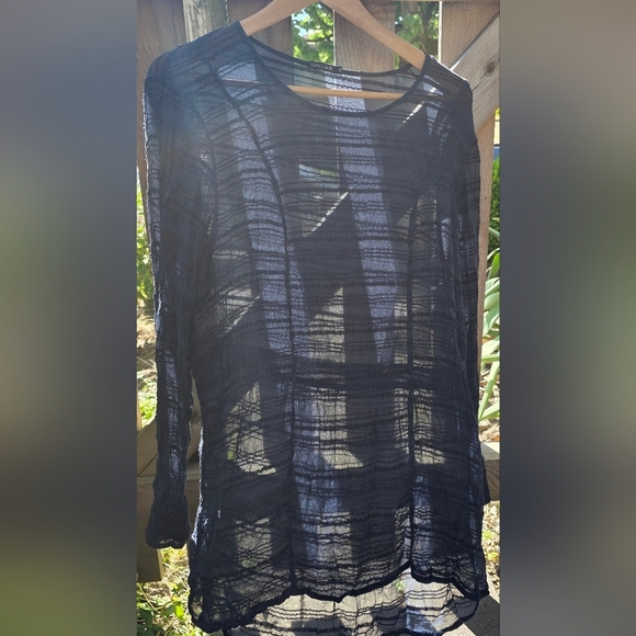 Grizas sheer long sleeve blue top XL
Soft fine fabric with some stretch - Picture 9 of 13